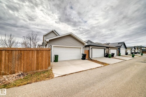 2033 Cavanagh Drive, Edmonton, AB - Outdoor