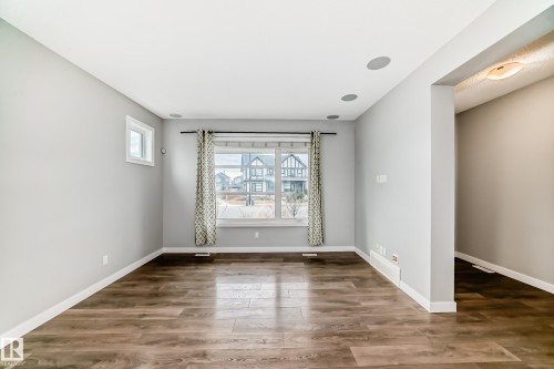 2033 Cavanagh Drive, Edmonton, AB - Indoor Photo Showing Other Room