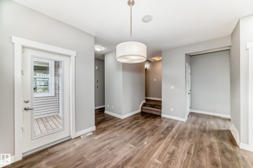 2033 Cavanagh Drive, Edmonton, AB - Indoor Photo Showing Other Room