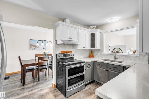 4912 59 Street, Cold Lake, AB - Indoor Photo Showing Kitchen