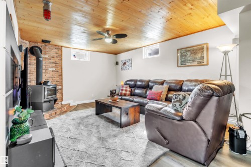 4912 59 Street, Cold Lake, AB - Indoor