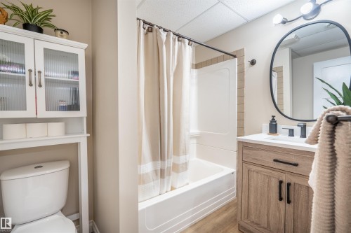 4912 59 Street, Cold Lake, AB - Indoor Photo Showing Bathroom