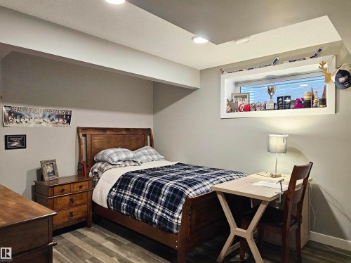122 Joyal Way, St. Albert, AB - Indoor Photo Showing Bedroom