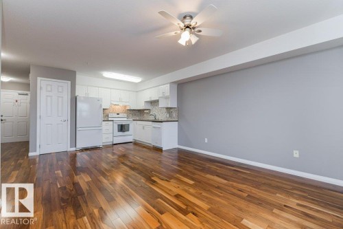 208 8802 Southfort Drive, Fort Saskatchewan, AB - Indoor Photo Showing Kitchen