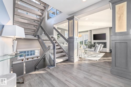 4210 Veterans Way, Edmonton, AB - Indoor Photo Showing Other Room