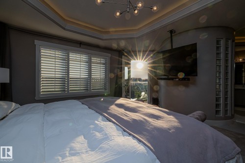 4210 Veterans Way, Edmonton, AB - Indoor Photo Showing Bedroom