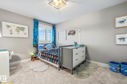 4210 Veterans Way, Edmonton, AB - Indoor Photo Showing Bedroom