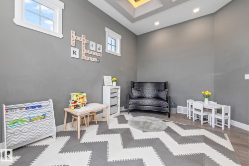 4210 Veterans Way, Edmonton, AB - Indoor Photo Showing Other Room