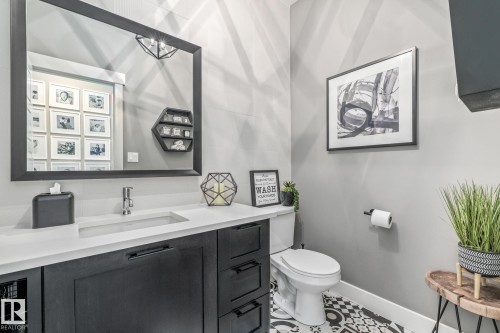 4210 Veterans Way, Edmonton, AB - Indoor Photo Showing Bathroom