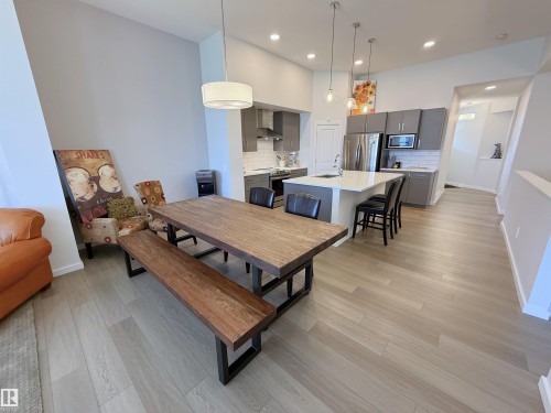 22114 81A Avenue, Edmonton, AB - Indoor