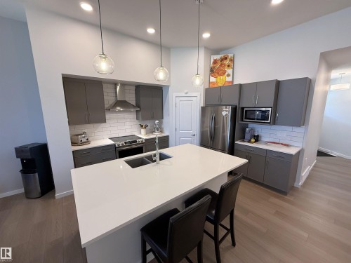 22114 81A Avenue, Edmonton, AB - Indoor Photo Showing Kitchen With Double Sink With Upgraded Kitchen