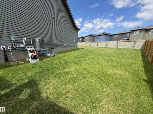 22114 81A Avenue, Edmonton, AB - Outdoor