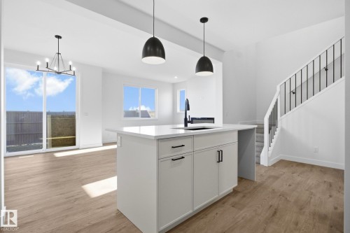 311 Paterson Link, Edmonton, AB - Indoor