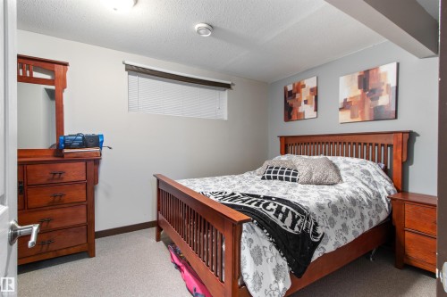 3924 44 Ave, Drayton Valley, AB - Indoor Photo Showing Bedroom