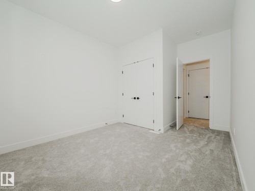 Edmonton, AB - Indoor Photo Showing Other Room