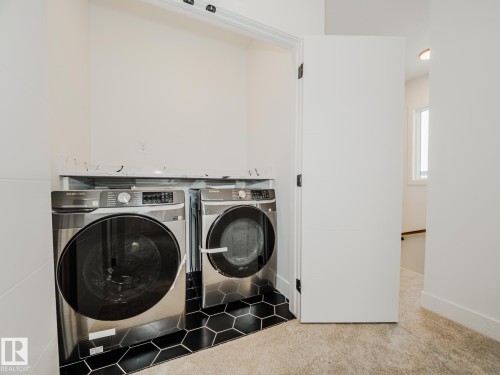Edmonton, AB - Indoor Photo Showing Laundry Room