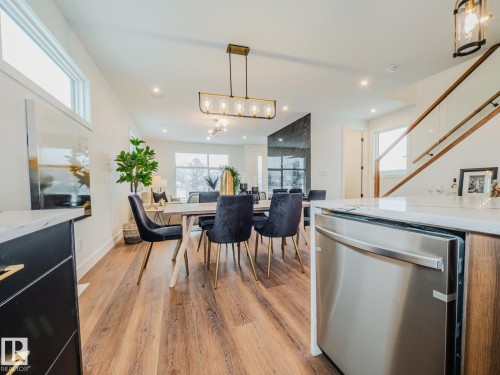 7607 98 Avenue, Edmonton, AB 