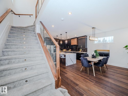 7607 98 Avenue, Edmonton, AB - Indoor