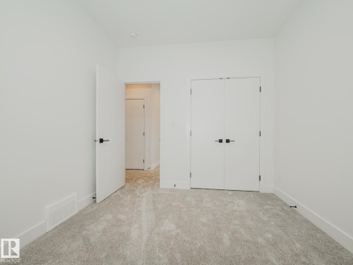 7607 98 Avenue, Edmonton, AB 