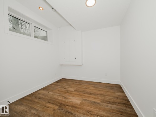 7607 98 Avenue, Edmonton, AB - Indoor Photo Showing Other Room