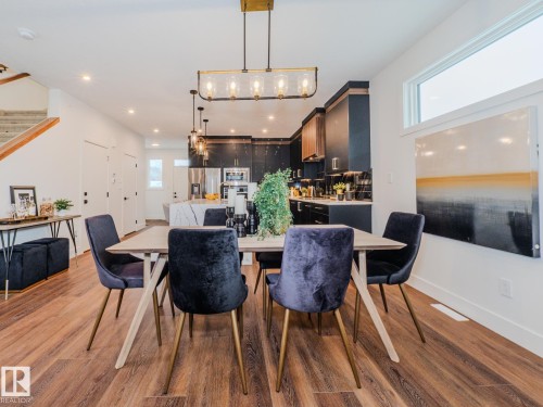 7607 98 Avenue, Edmonton, AB - Indoor Photo Showing Dining Room