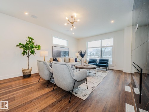 Edmonton, AB - Indoor Photo Showing Living Room