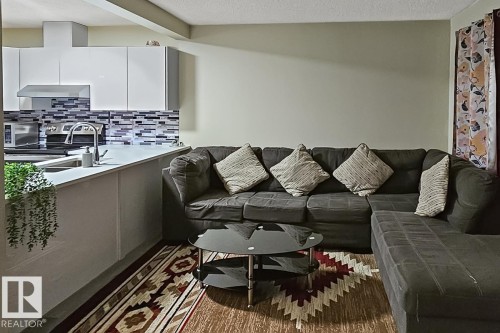 5531 163 Avenue, Edmonton, AB - Indoor Photo Showing Other Room