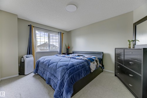 5531 163 Avenue, Edmonton, AB - Indoor Photo Showing Bedroom