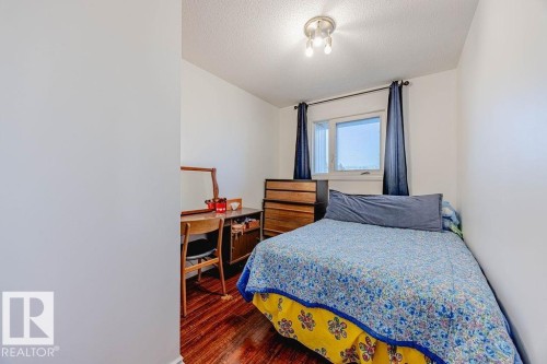 1 8005 144 Avenue, Edmonton, AB - Indoor Photo Showing Bedroom