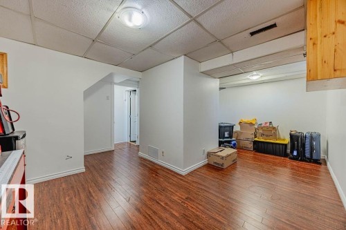 1 8005 144 Avenue, Edmonton, AB - Indoor Photo Showing Other Room
