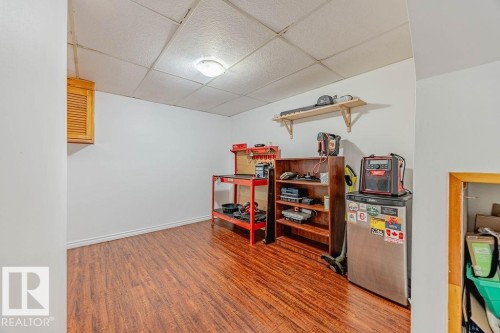 1 8005 144 Avenue, Edmonton, AB - Indoor