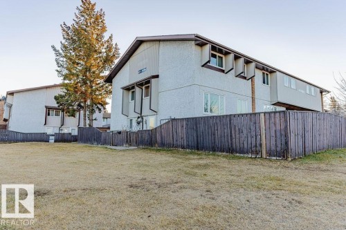 1 8005 144 Avenue, Edmonton, AB - Outdoor