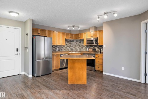 421 5350 199 Street, Edmonton, AB - Indoor Photo Showing Kitchen With Stainless Steel Kitchen
