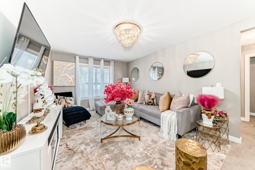 2012 200 Street, Edmonton, AB - Indoor Photo Showing Living Room