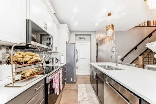 2012 200 Street, Edmonton, AB - Indoor Photo Showing Kitchen With Double Sink With Upgraded Kitchen