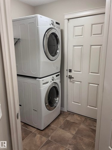 1117 59A Street, Edmonton, AB - Indoor Photo Showing Laundry Room