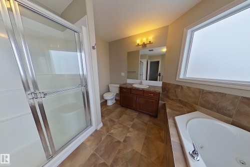1117 59A Street, Edmonton, AB - Indoor Photo Showing Bathroom