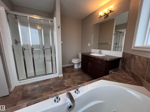 1117 59A Street, Edmonton, AB - Indoor Photo Showing Bathroom