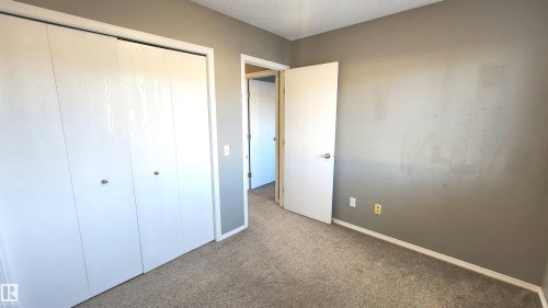 5063 Stanton Drive, Edmonton, AB - Indoor Photo Showing Other Room