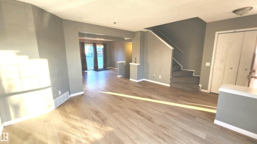 5063 Stanton Drive, Edmonton, AB - Indoor Photo Showing Other Room