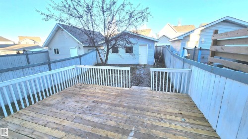5063 Stanton Drive, Edmonton, AB - Outdoor