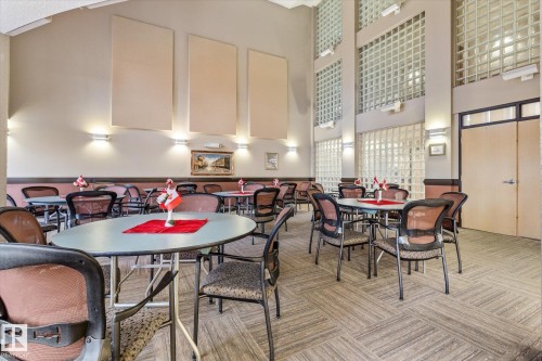 114 2011 137 Avenue, Edmonton, AB - Indoor