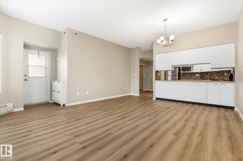 114 2011 137 Avenue, Edmonton, AB - Indoor