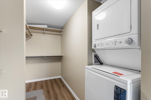 114 2011 137 Avenue, Edmonton, AB - Indoor Photo Showing Laundry Room