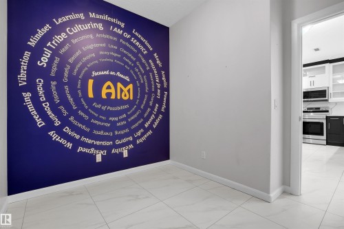 105 160 Magrath Road Nw, Edmonton, AB - Indoor Photo Showing Other Room