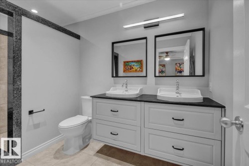 1144 Wedgewood Boulevard, Edmonton, AB - Indoor Photo Showing Bathroom