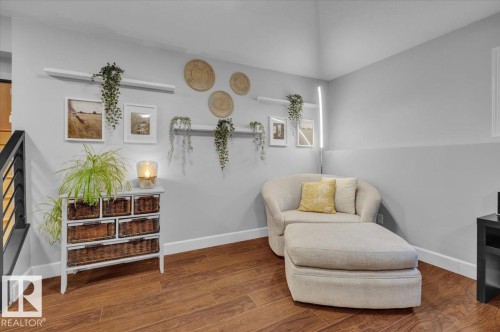 1144 Wedgewood Boulevard, Edmonton, AB - Indoor