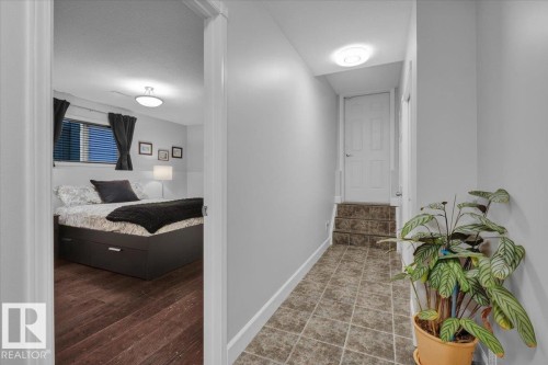 1144 Wedgewood Boulevard, Edmonton, AB - Indoor Photo Showing Other Room