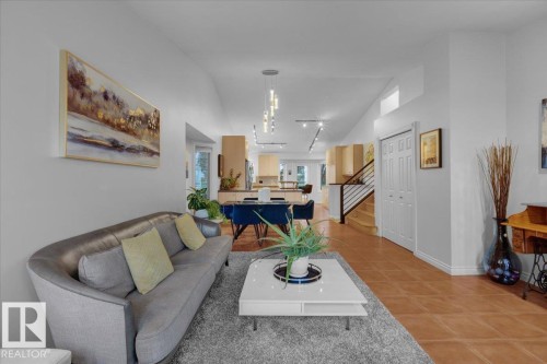 1144 Wedgewood Boulevard, Edmonton, AB - Indoor Photo Showing Living Room