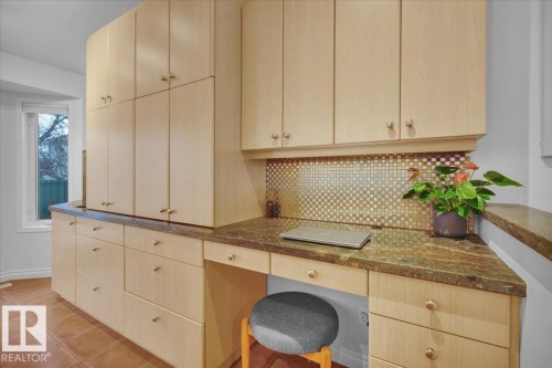 1144 Wedgewood Boulevard, Edmonton, AB - Indoor